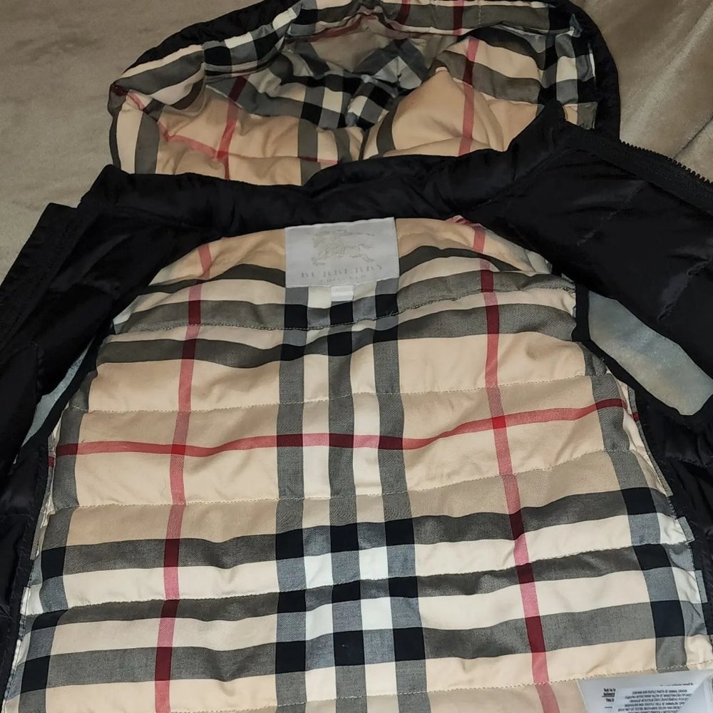 Burberry vest